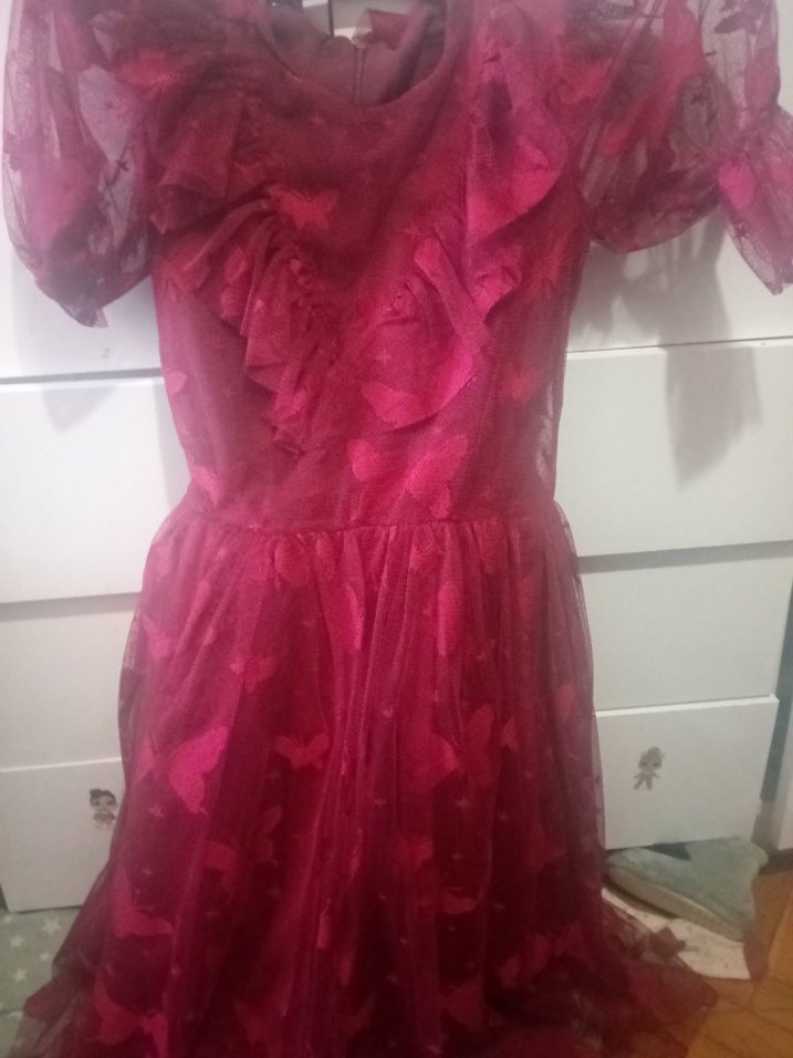 Yer istanbul Avrupa yakasi.Bir kere giyinildi.Yeni - Görsel 5