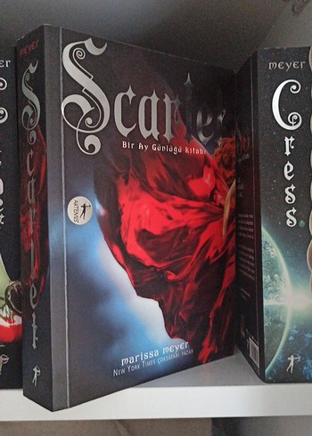  Beden Ay Günlükleri Serisi- Cinder, Scarlett ve Cress