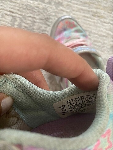 25 Beden çeşitli Renk Skechers 25 numara kız çocuk spor ayakkabı