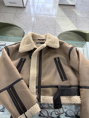 Zara içi kürklü mont