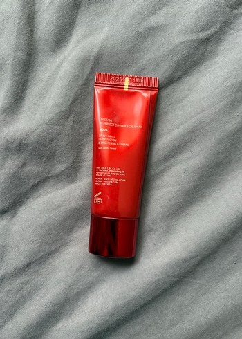 Missha M Parlak Kırmızı BB Krem - Görsel 2