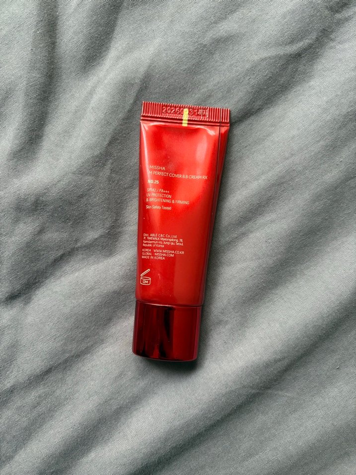 Missha M Parlak Kırmızı BB Krem - Görsel 2