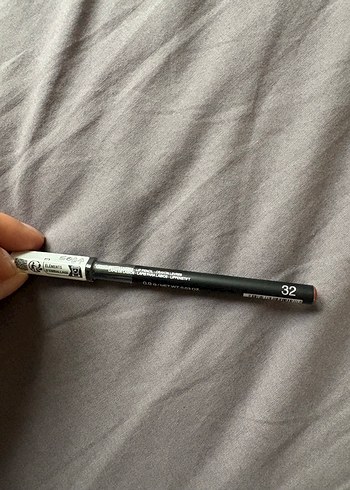 KIKO Gri Dudak Kalemi - Görsel 2