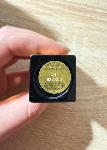 Yves Saint Laurent  Kırmızı Ruj - Görsel 2