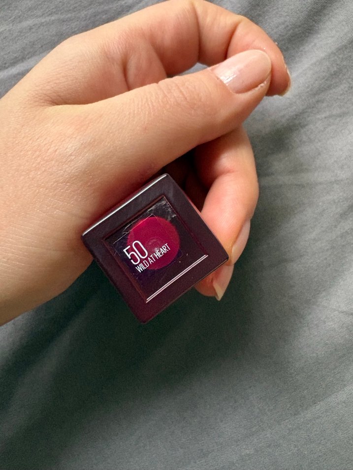 Maybelline Superstay Kırmızı Parlak Ruj - Görsel 3