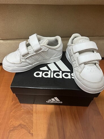 Adidas ADİDAS UNİSEX ÇOCUK SPOR AYAKKABI- Yeni gibi ve KUTULU