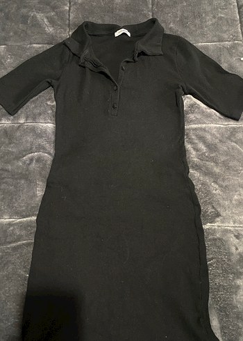 Düğmeli Siyah Kısa Kollu Midi Elbise - Görsel 3