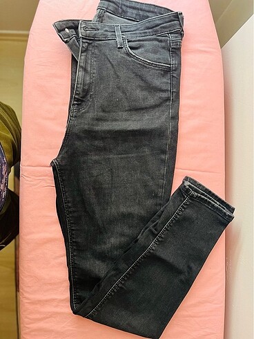 Jeanss