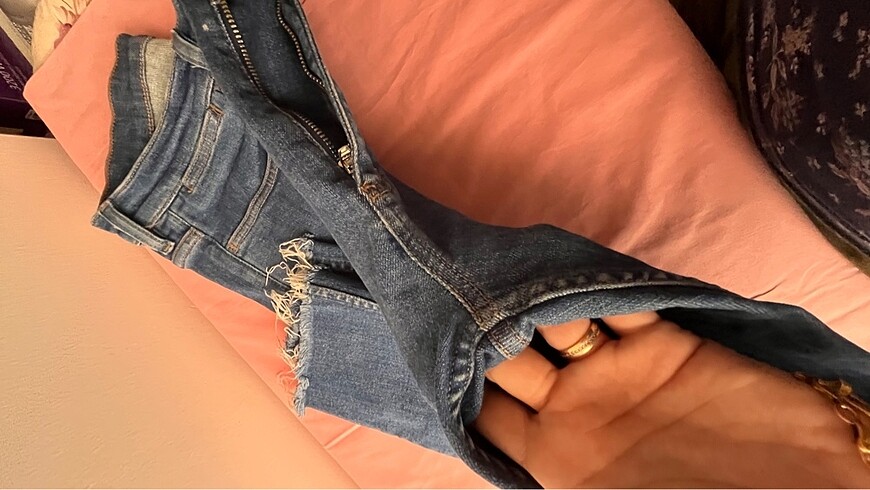 Jeanss