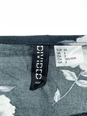 34 Beden çeşitli Renk H&M Kısa Elbise %70 İndirimli.