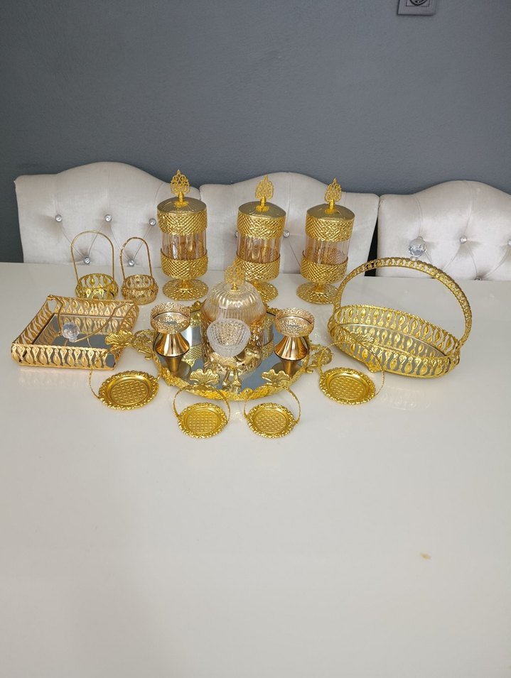 Altın İşlemeli Takımı sofra sunumluğu  işaretli olan satılmıştır - Görsel 2