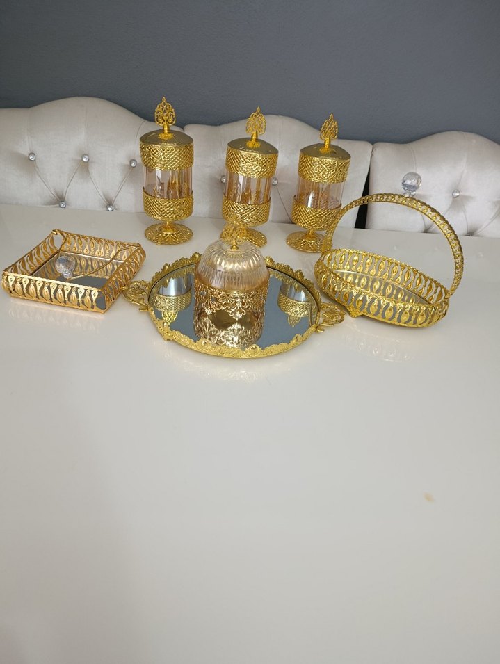 Altın İşlemeli Takımı sofra sunumluğu  işaretli olan satılmıştır - Görsel 3