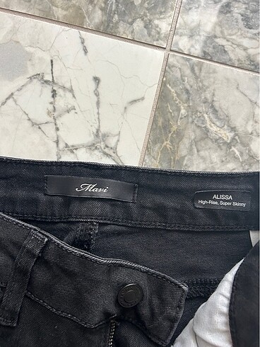 28 Beden Siyah jean
