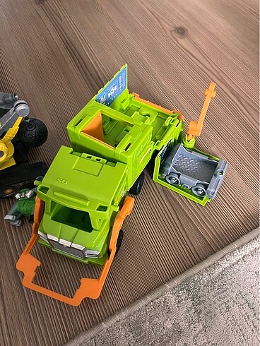 Beden paw petrol rocky