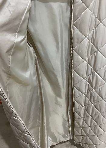 Beyaz Kapitone Fermuarlı Kadın Yelek - Görsel 4