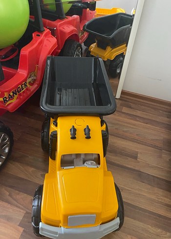 Sarı Renkli Oyuncak Kamyon - Görsel 3