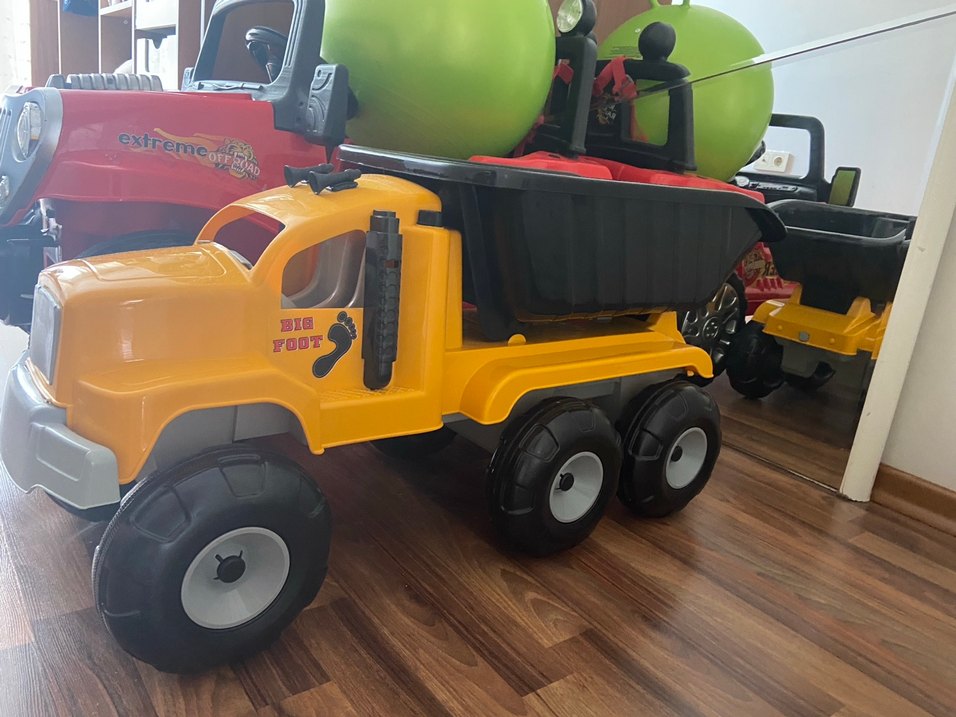 Sarı Renkli Oyuncak Kamyon - Görsel 2