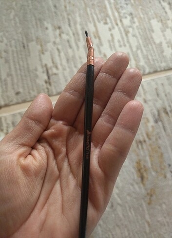 Nascita eyeliner fırçası