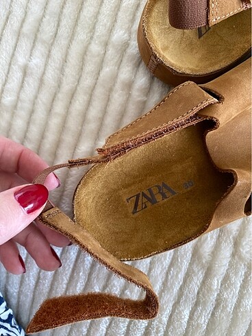 30 Beden Zara çoçuk sandalet sued