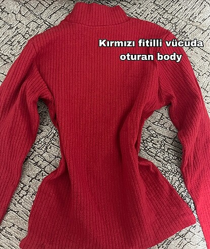 Kırmızı body