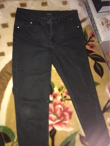 Siyah mom jeans
