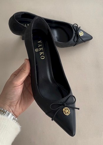 Siyah Tokalı Stiletto - Görsel 2