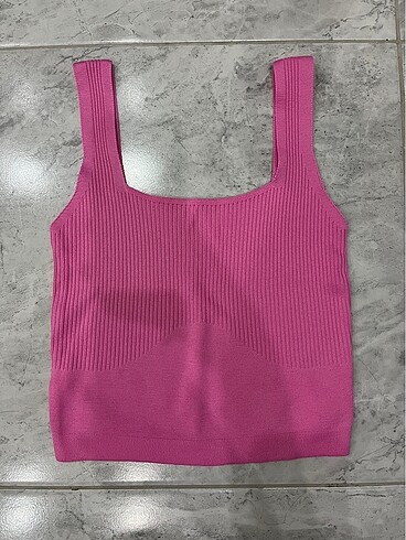fitilli görünümlü askılı crop