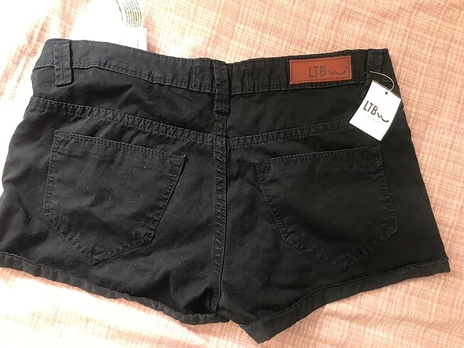 xs Beden LTB siyah kot şort