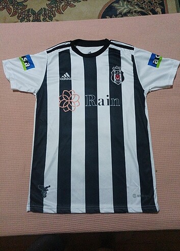 Beşiktaş 22 23 sezonu formasi