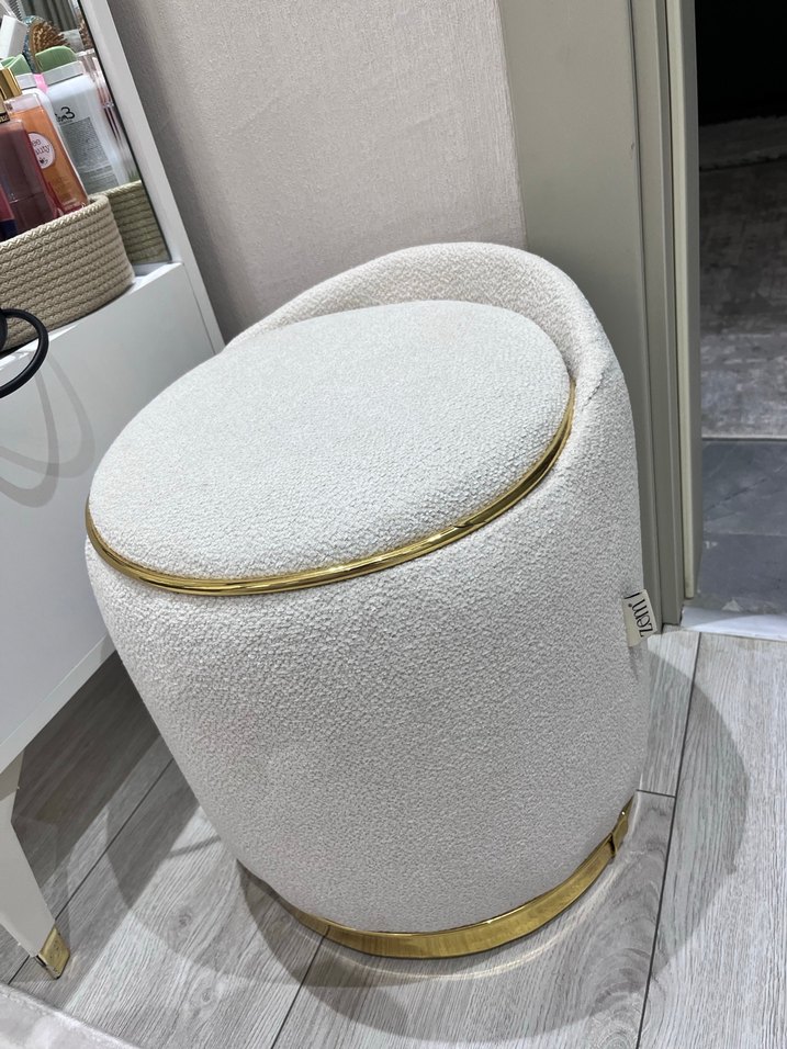 Beyaz ve Gri Makyaj koltuğu - Görsel 2