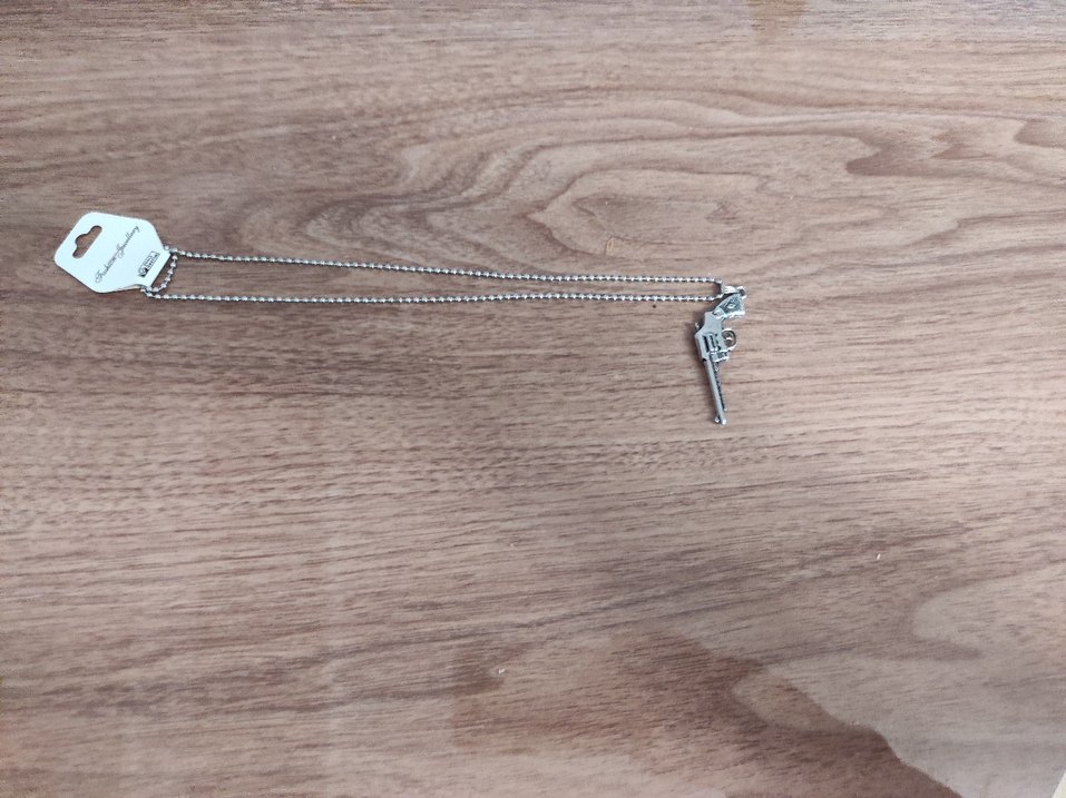 Gri Zincirli Rock Punk Revolver Tabanca Kolye - Görsel 2