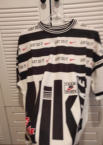 Nike Erkek Beyaz Baskılı Tişört - Görsel 4