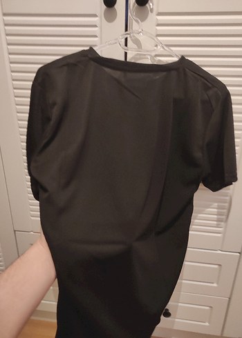 UNDERAMOUR  Siyah Baskılı Kısa Kollu Tişört - Görsel 3