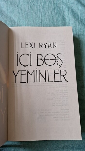 İÇİ BOŞ YEMİNLER (KARTON KAPAK) - Görsel 3