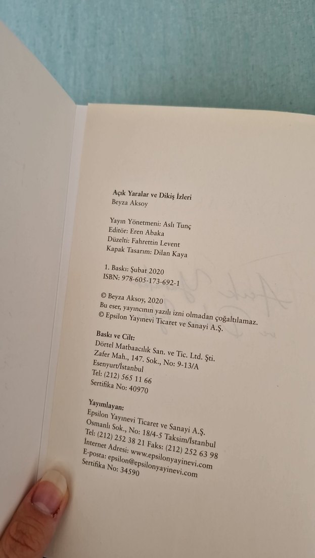 Açık Yaralar ve Dikiş İzleri 1 - Beyza Aksoy
Vernem Nidahen 2 - Görsel 5