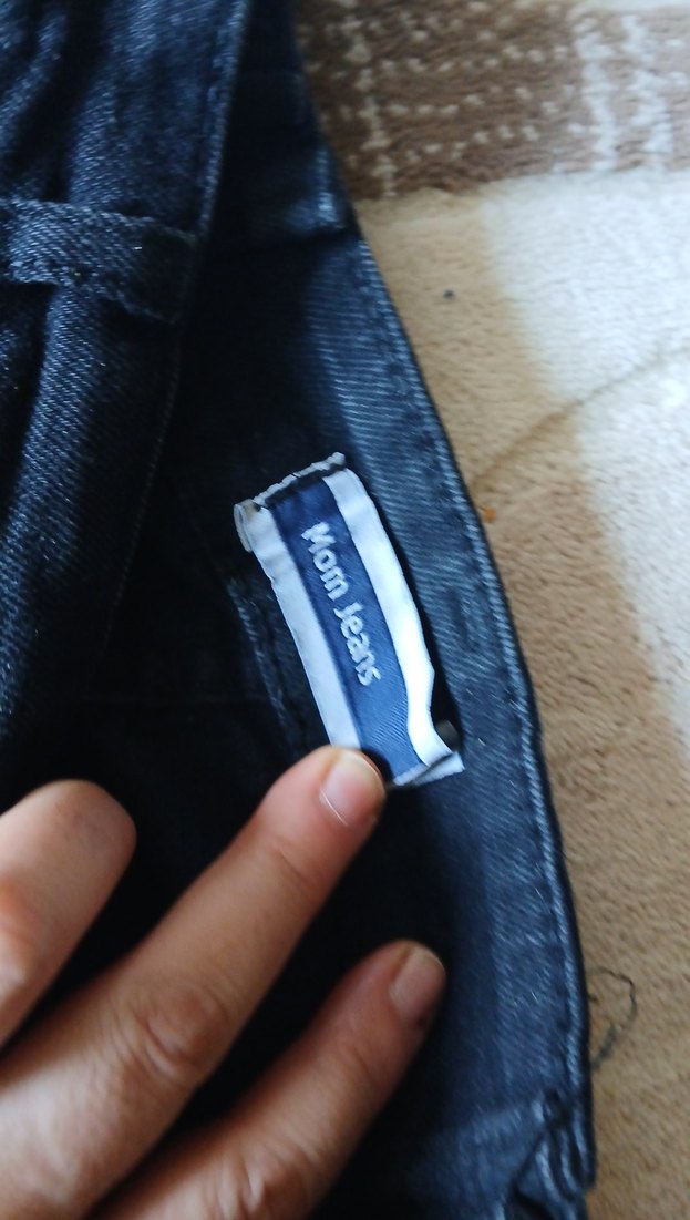 Siyah Kemerli Bol Kesim Kadın Kot Pantolon - Görsel 4