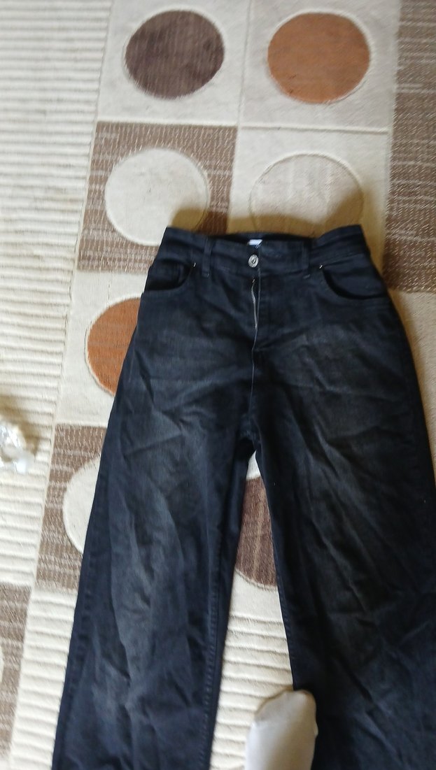 Siyah Kemerli Bol Kesim Kadın Kot Pantolon - Görsel 2