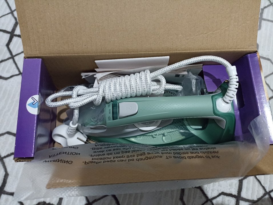 Philips Yeşil Gri Buharlı Ütü - Görsel 2