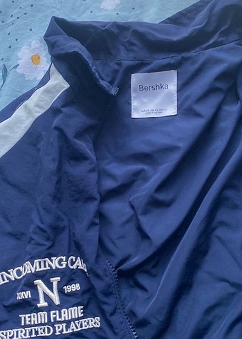 Lacivert Atletik Kesim Kadın Yağmurluk - Görsel 2