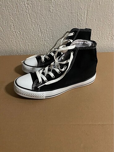 Polaris Marka Converse
