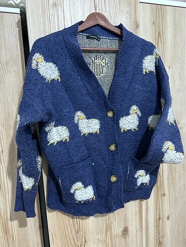 Trendyol milla cok sicak tutar omuzda boy 67 cm M beden
