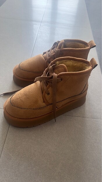40 Beden Ugg 40 no camel (markasi ugg degil)