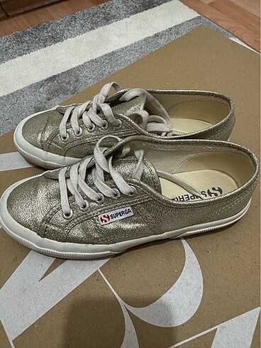 Altın loafer