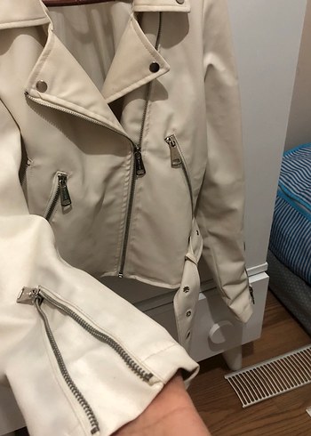 Beyaz Kadın Deri Ceket - Görsel 4