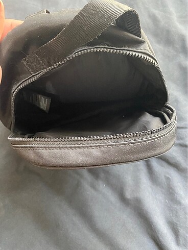 h&m küçük sırt çantası - Görsel 3