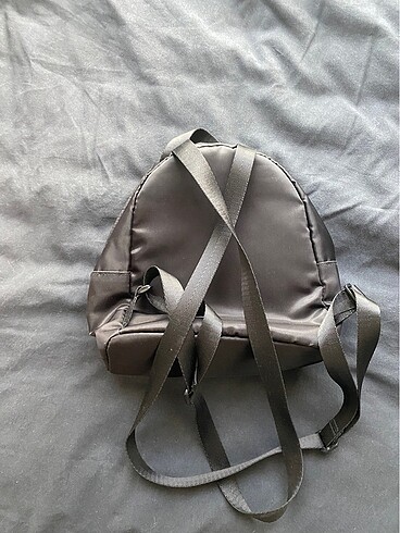 h&m küçük sırt çantası - Görsel 2