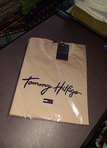 Tommy Hilfiger