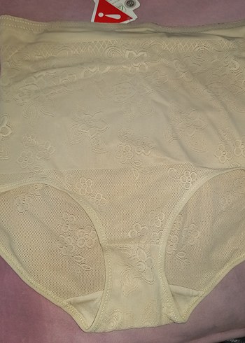 Bej Dantel Desenli Hemşire Korsesi - Görsel 2