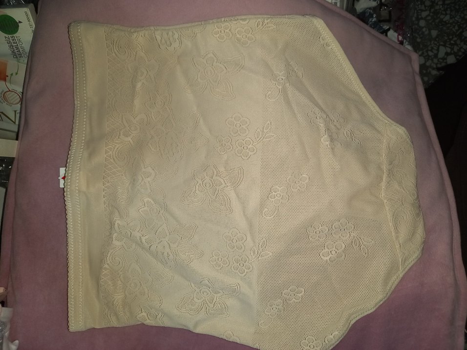 Bej Dantel Desenli Hemşire Korsesi - Görsel 5