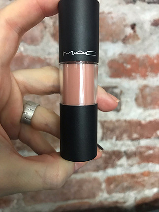 MAC Lip Gloss Yeni